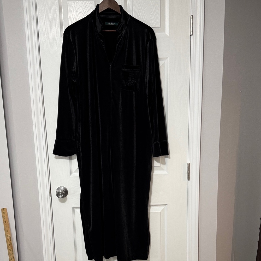 Long Sleeve Black Velvet Robe with front zip and pockets.